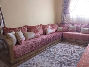 Salon Marocain Raffiné en Tissu Rouge